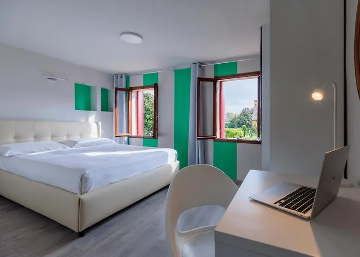 Πανσιόν 5 Min Dal Centro - Ca'lea -